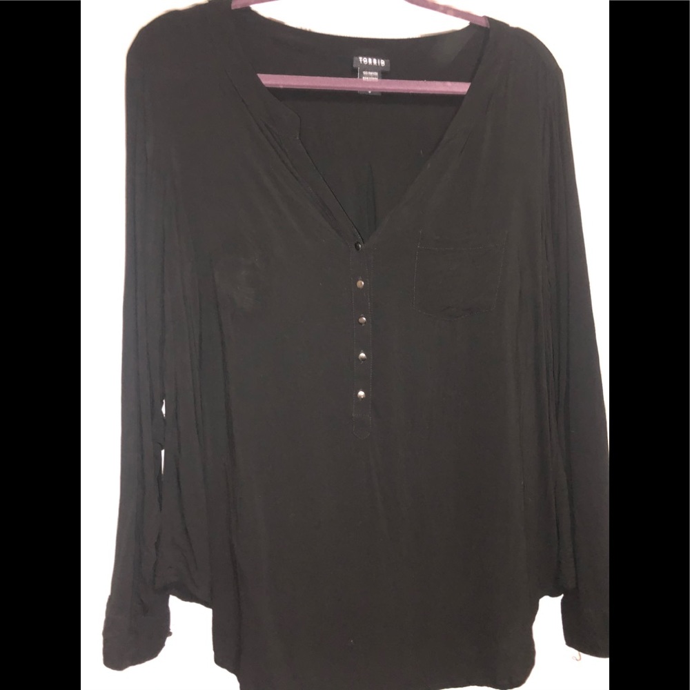 Torrid black top